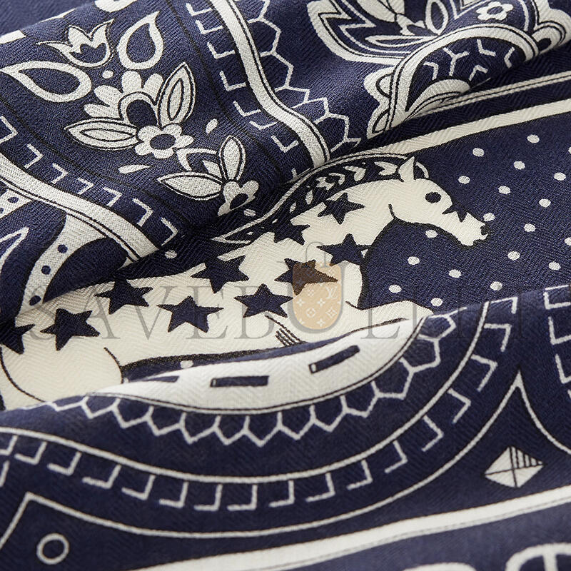HERMES CHEVAL DE COEUR BANDANA SHAWL 140 H244259S 04